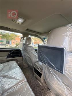 تۆیۆتا لاند کروزەر